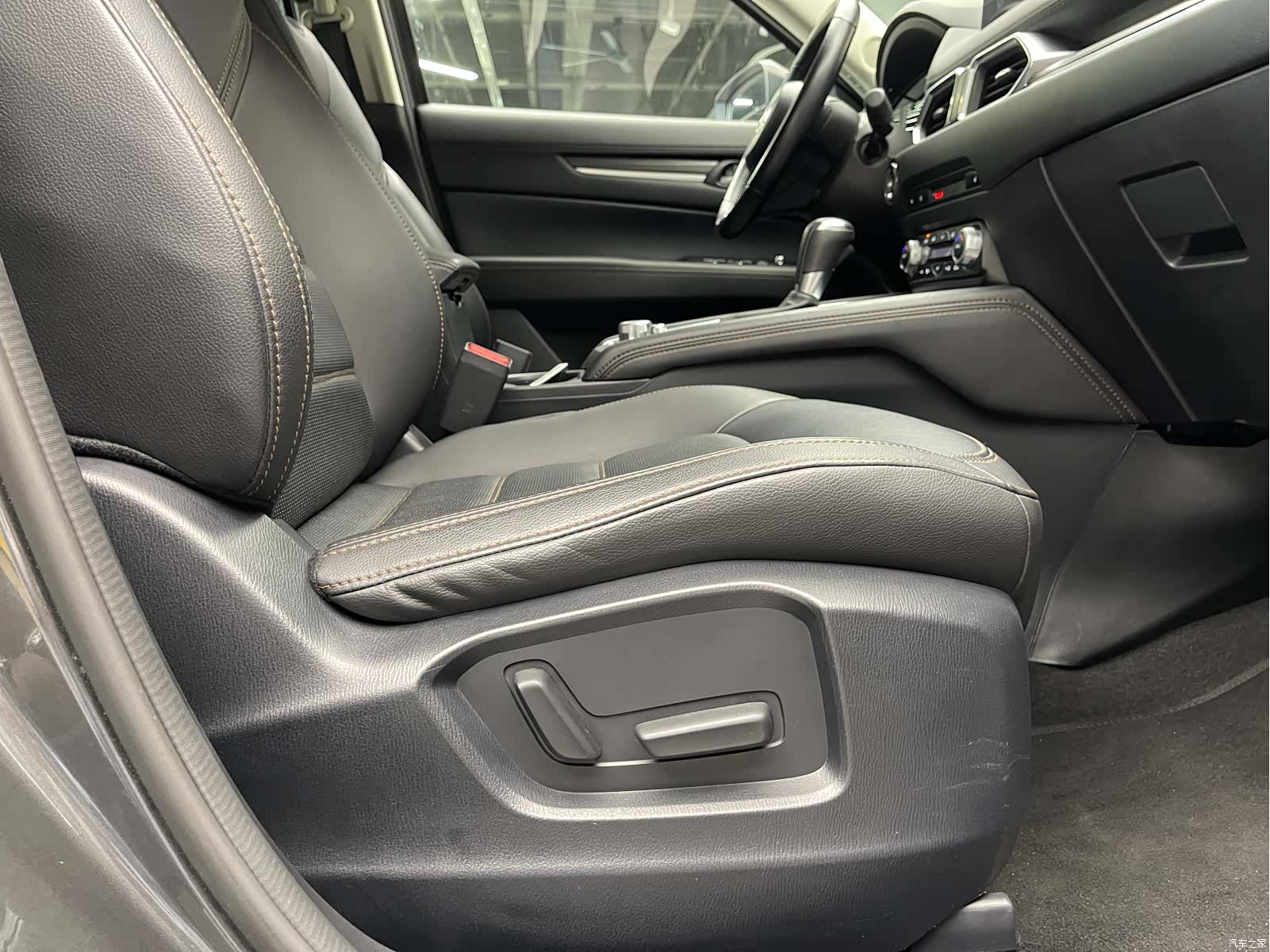Mazda CX-5, 2022 23
