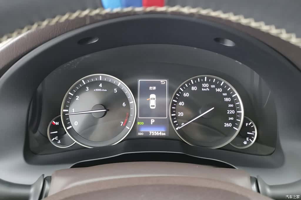 Lexus ES, 2018 14