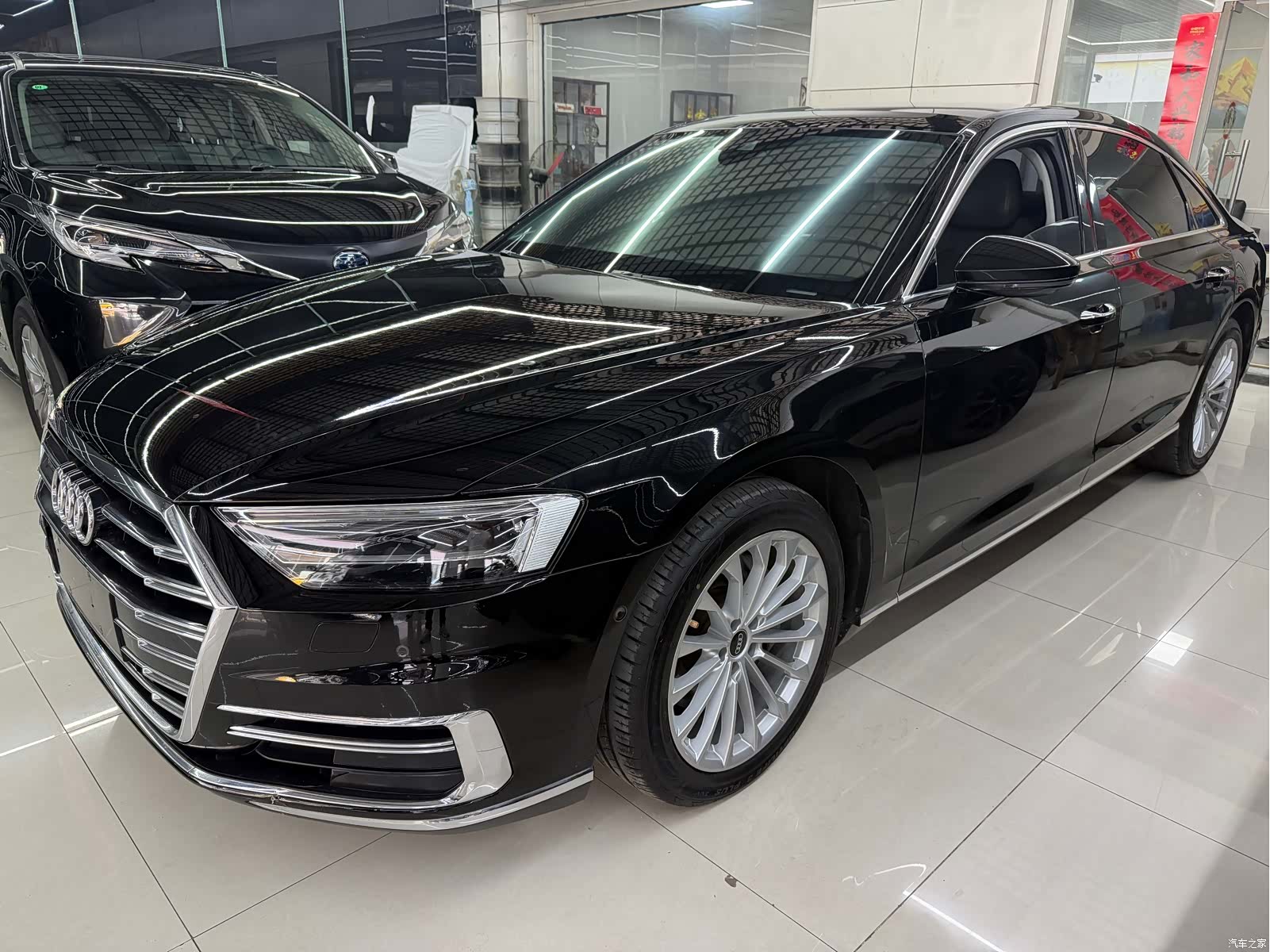 Audi A8L, 2021 1