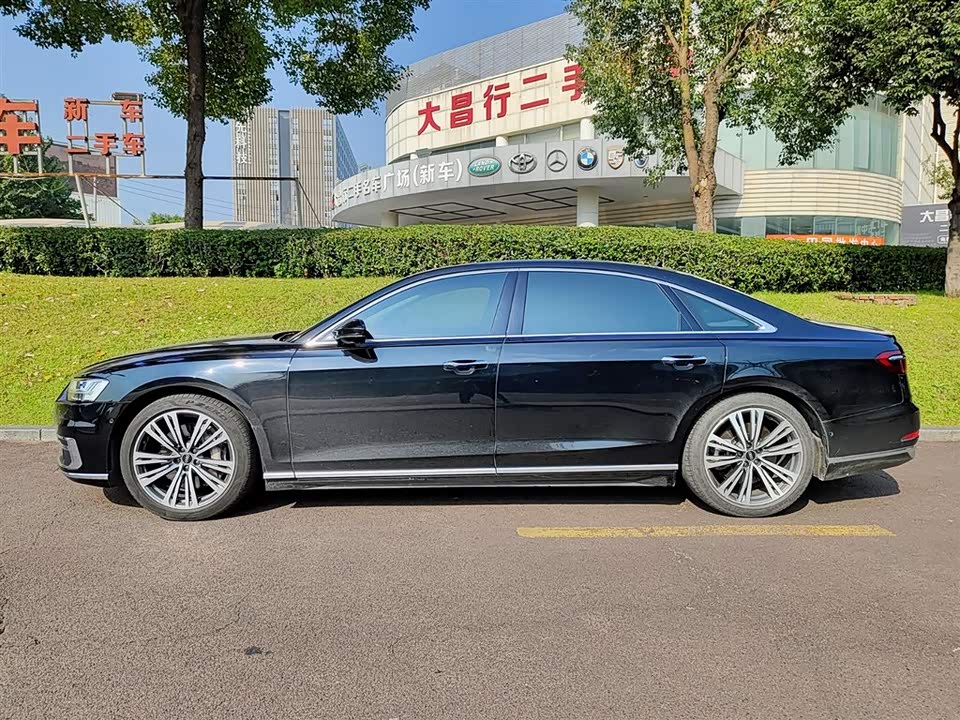 Audi A8