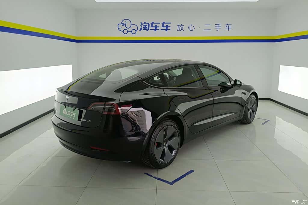 Tesla Model 3, 2022 3
