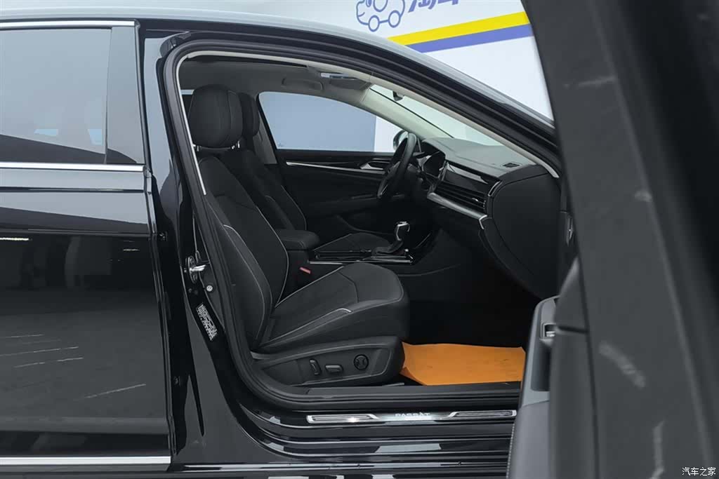 Volkswagen Passat, 2024 8