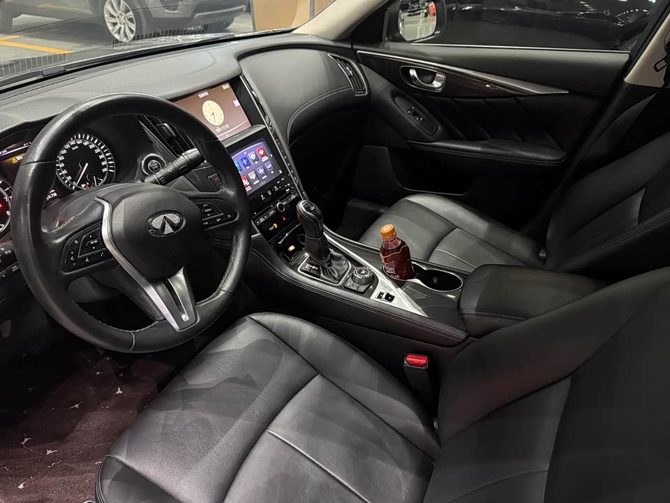 Infiniti Q50L