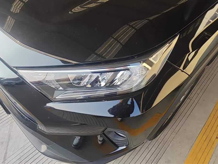 Toyota RAV4 Rongfang