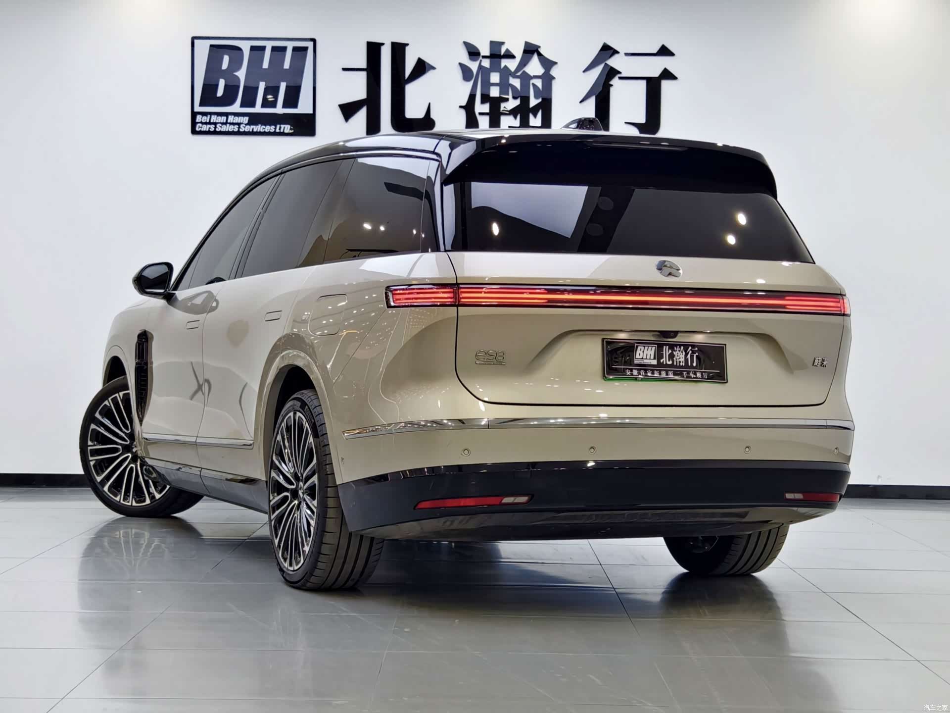 NIO ES8, 2026 все фото