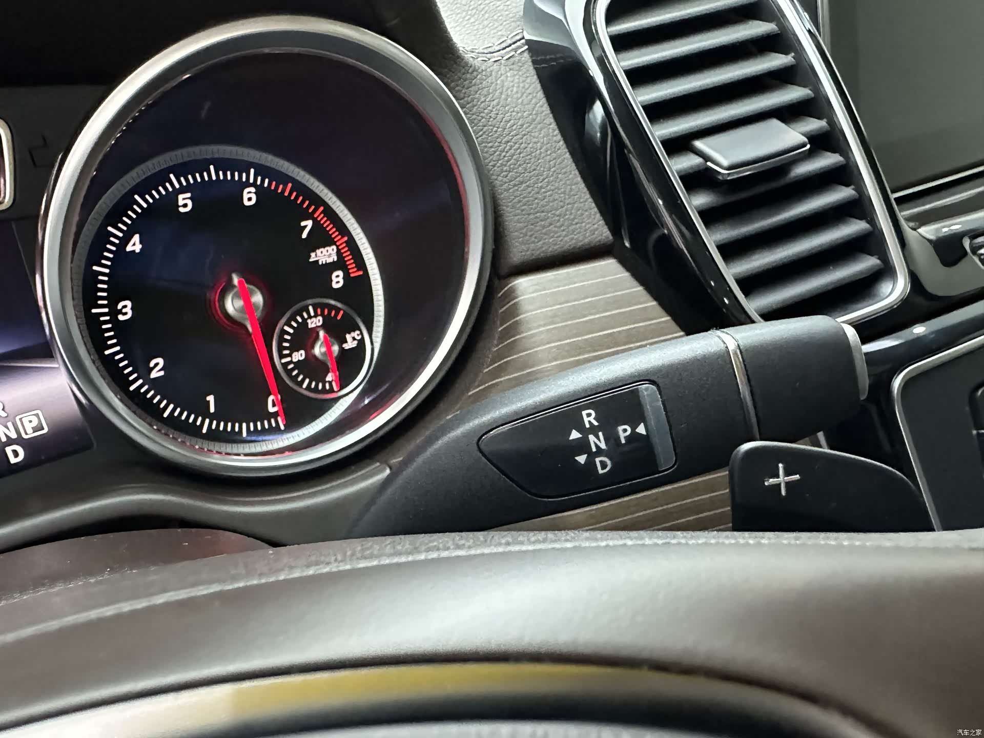 Mercedes-Benz GLE, 2019 16