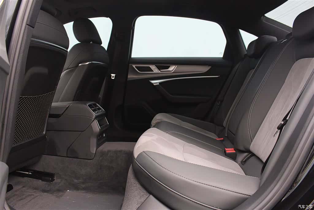 Audi A6L, 2021 16