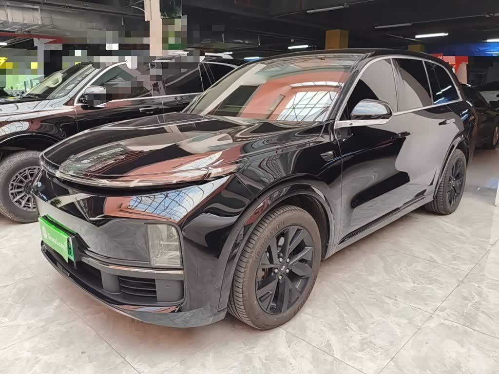 Li Auto L8