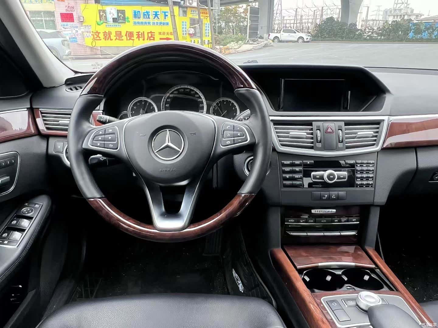 Mercedes-Benz E-Class, 2012 7