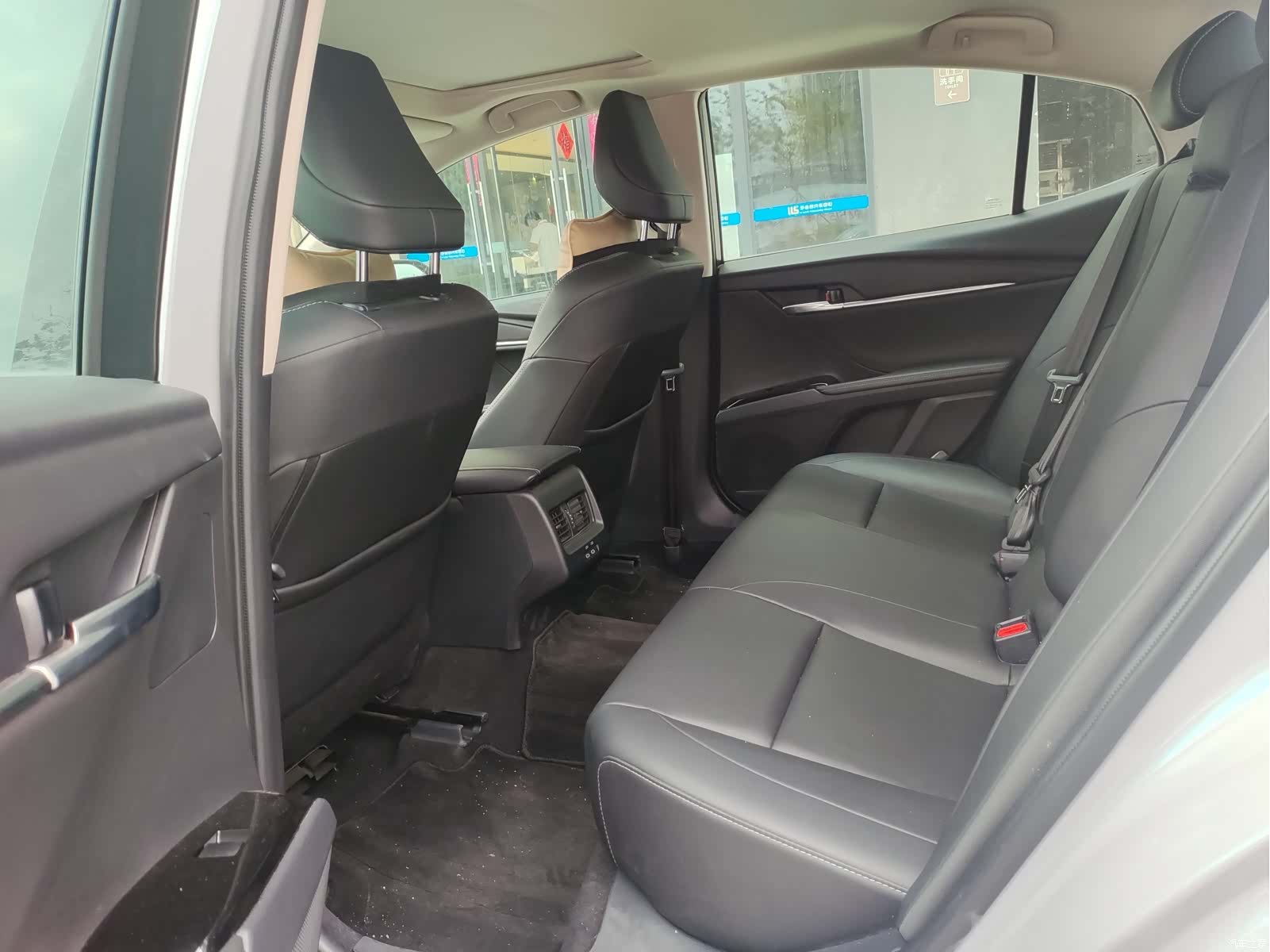 Toyota Camry, 2025 7
