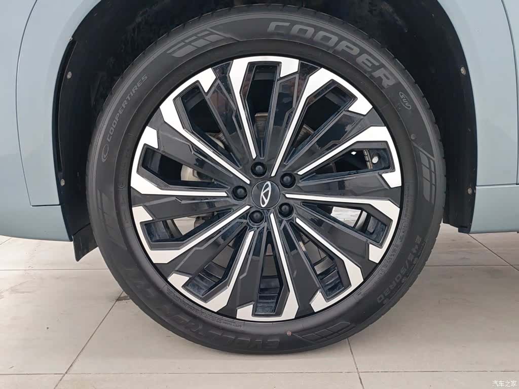 Chery Tiggo 9, 2024 17