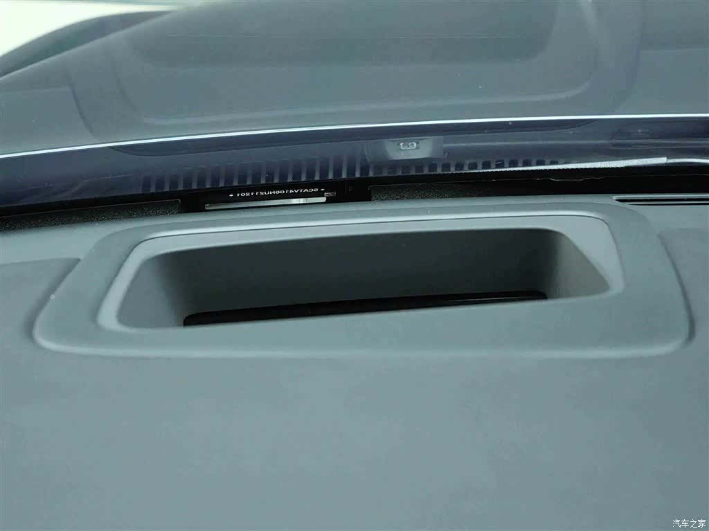 Rolls-Royce Cullinan, 2022 26