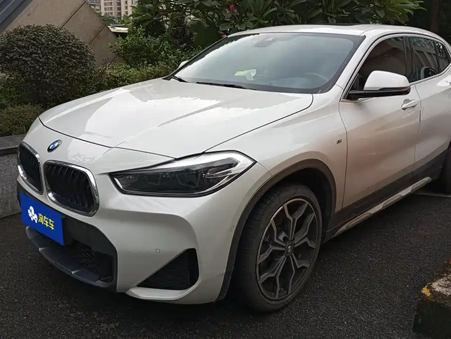 BMW X2