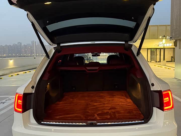 Bentley Bentayga 2018 4.0T V8