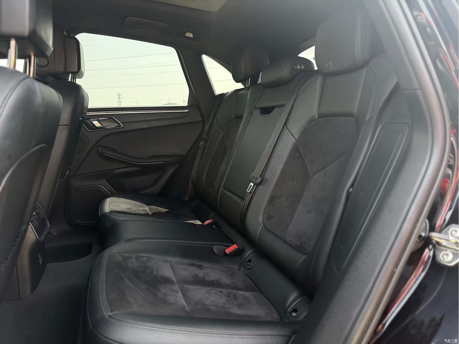 Porsche Macan, 2022 8