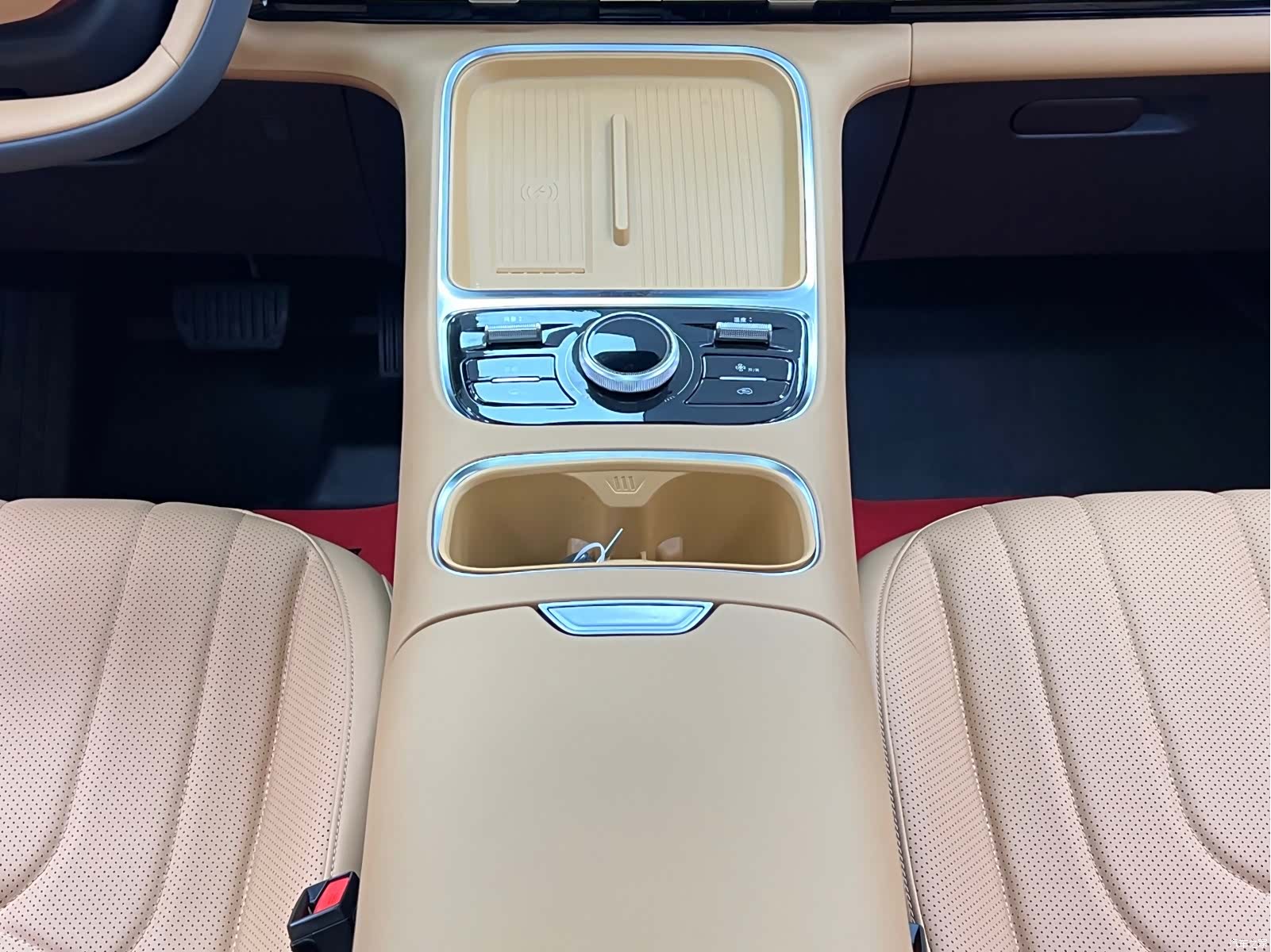 Geely 7, 2025 23