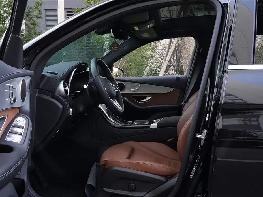 Mercedes-Benz GLC Mercedes-Benz GLC