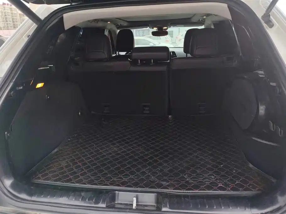 Jeep Free light