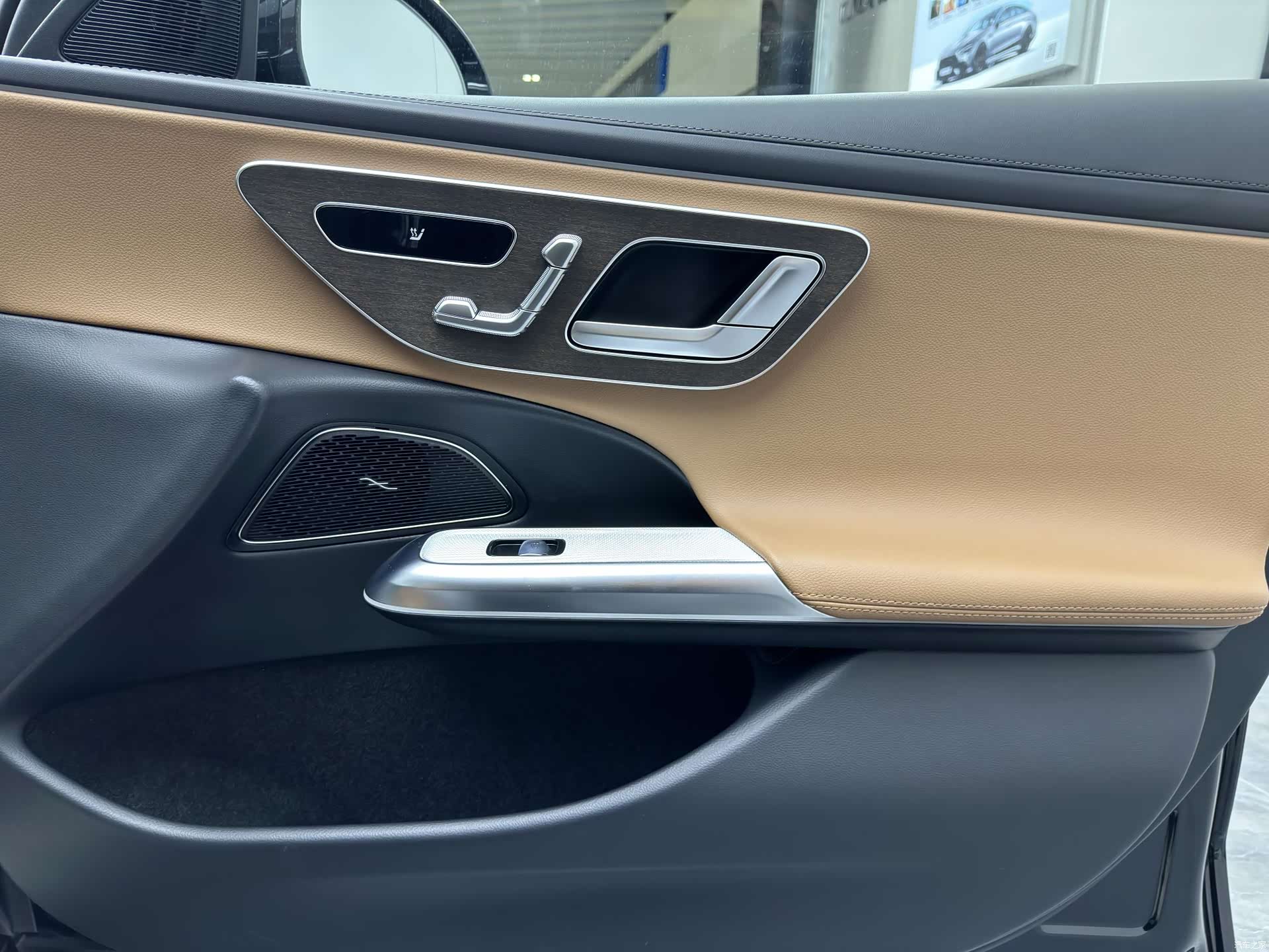 Mercedes-Benz E-Class, 2025 22