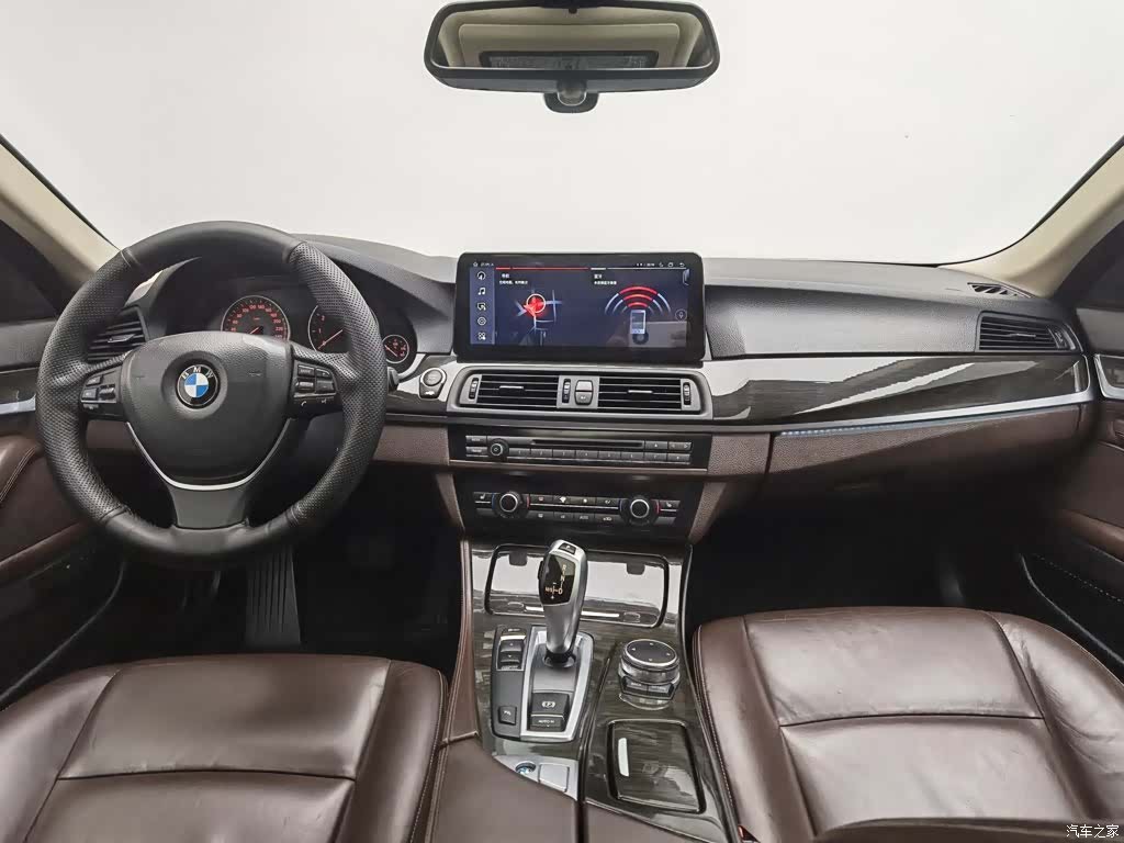 BMW 5 Series, 2015 все фото