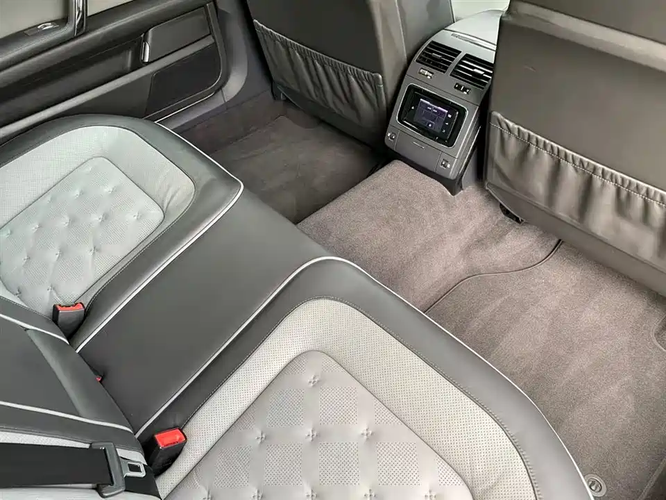 Volkswagen Phaeton