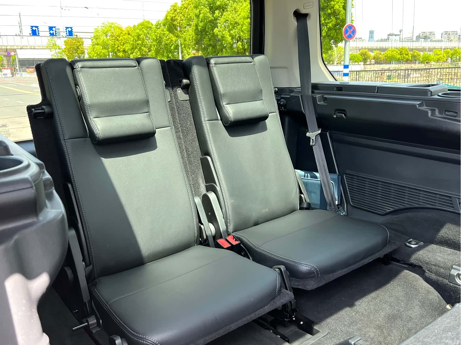 Land Rover Discovery, 2012 11