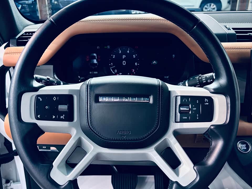 Land Rover guard