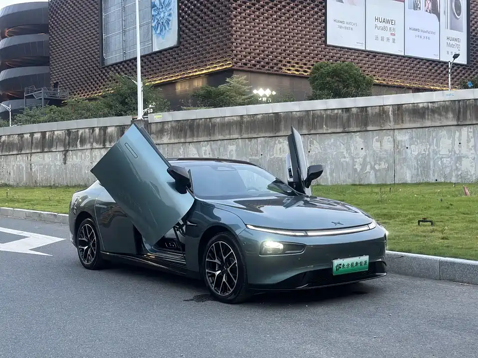 XPENG P7