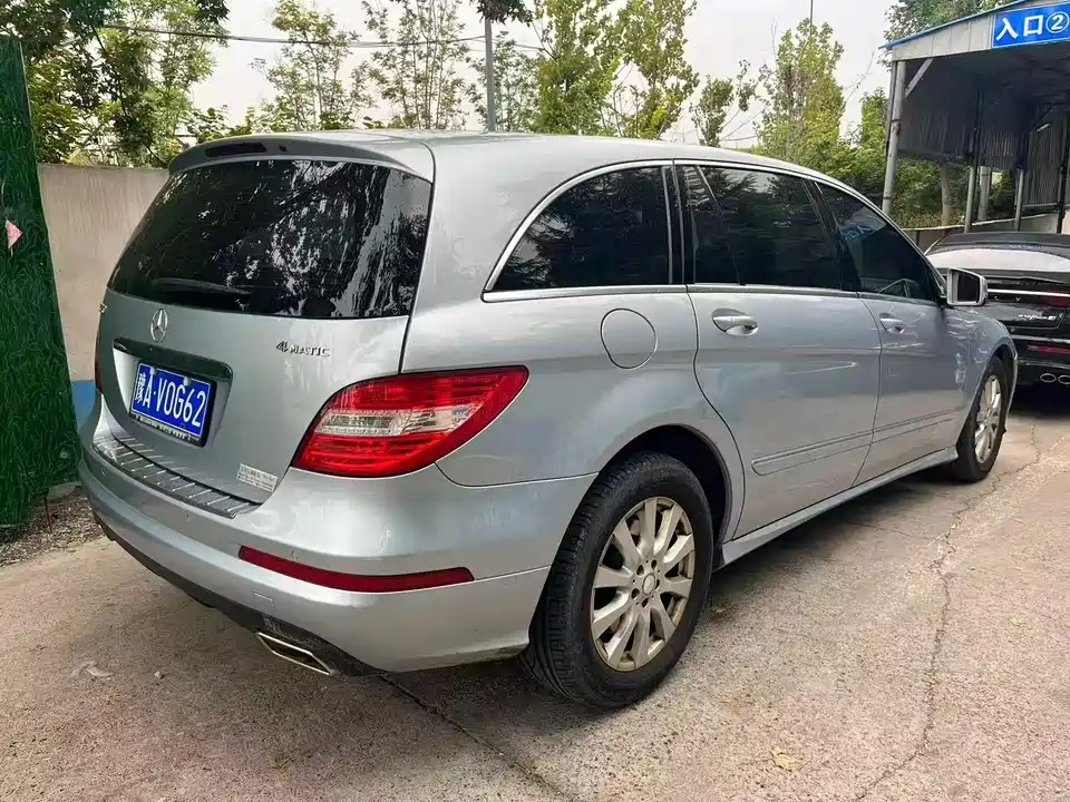 Mercedes-Benz R-class