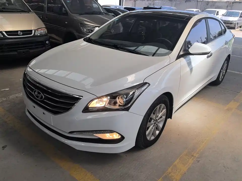Hyundai Name picture