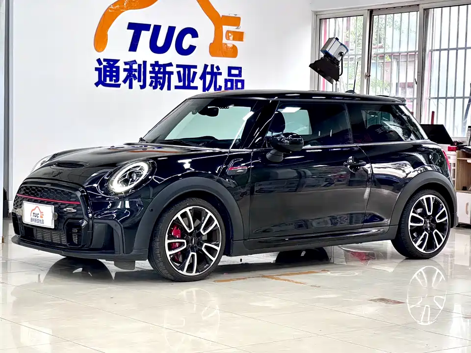 MINI JCW