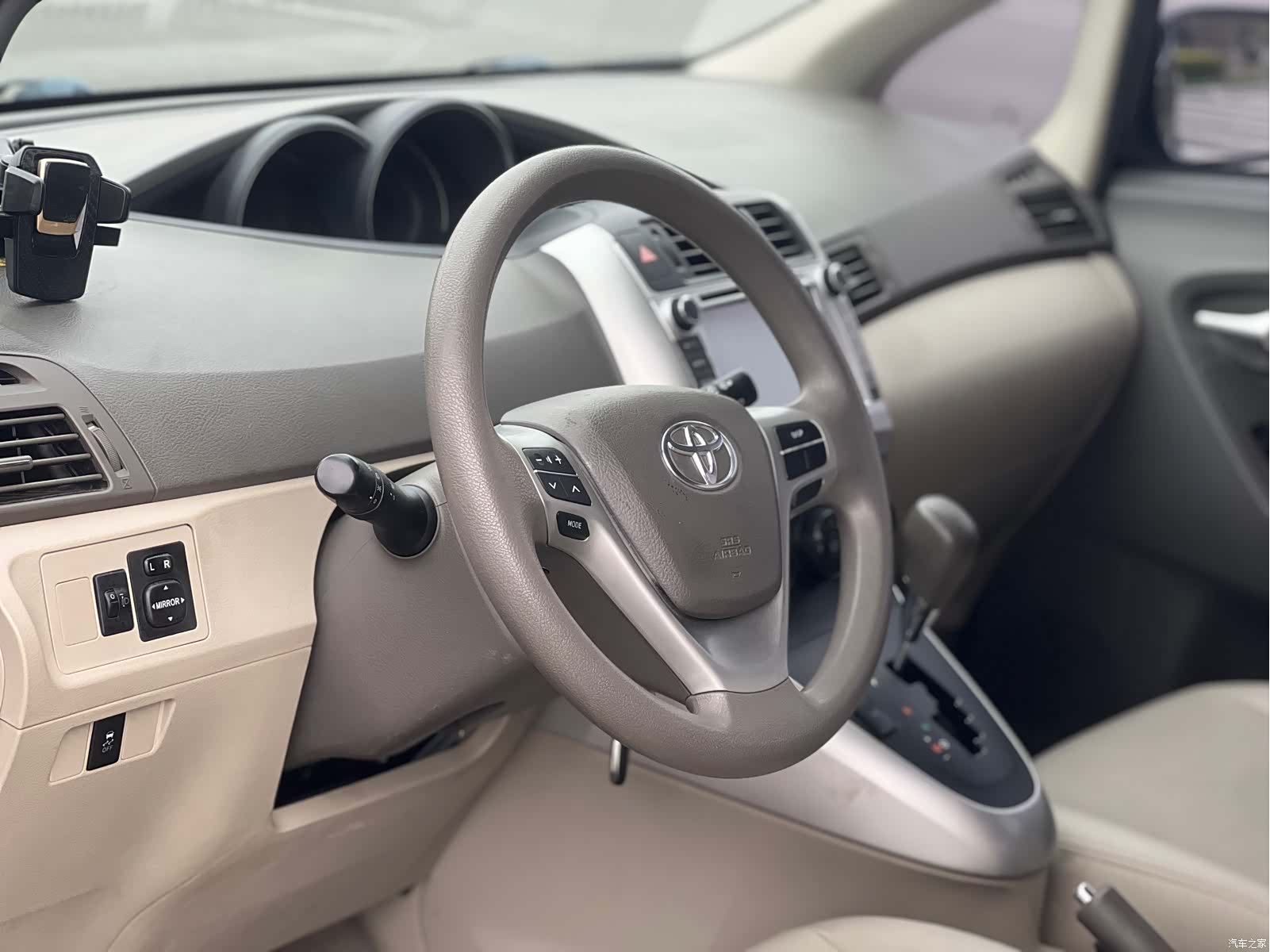 Toyota 180E, 2016 8