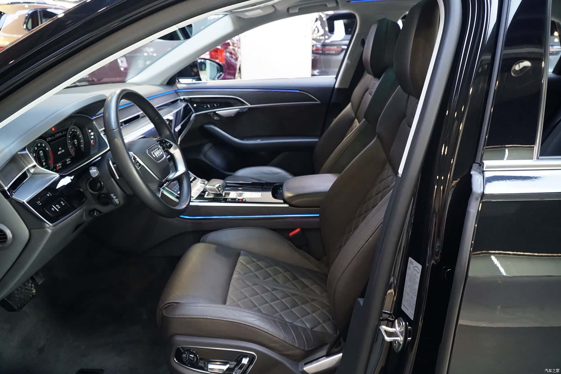 Audi A8L, 2022 9