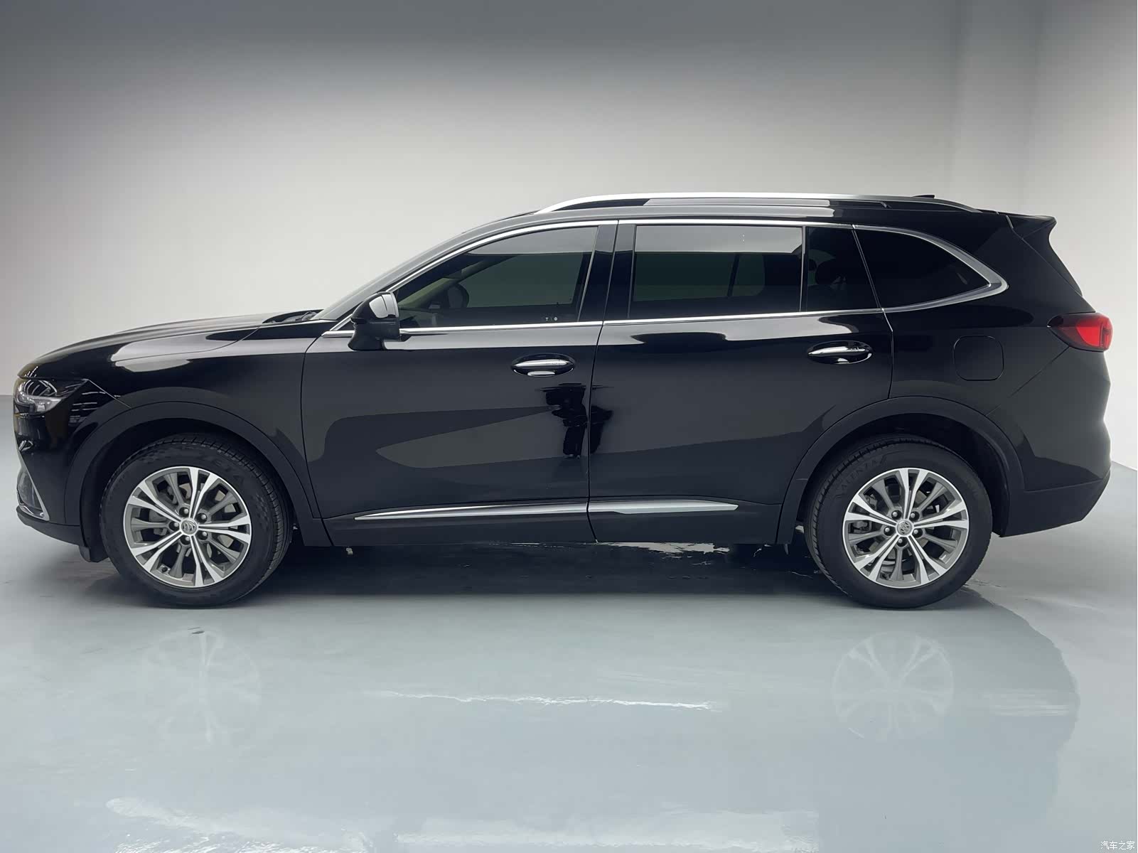 Buick Envision Plus, 2021 3