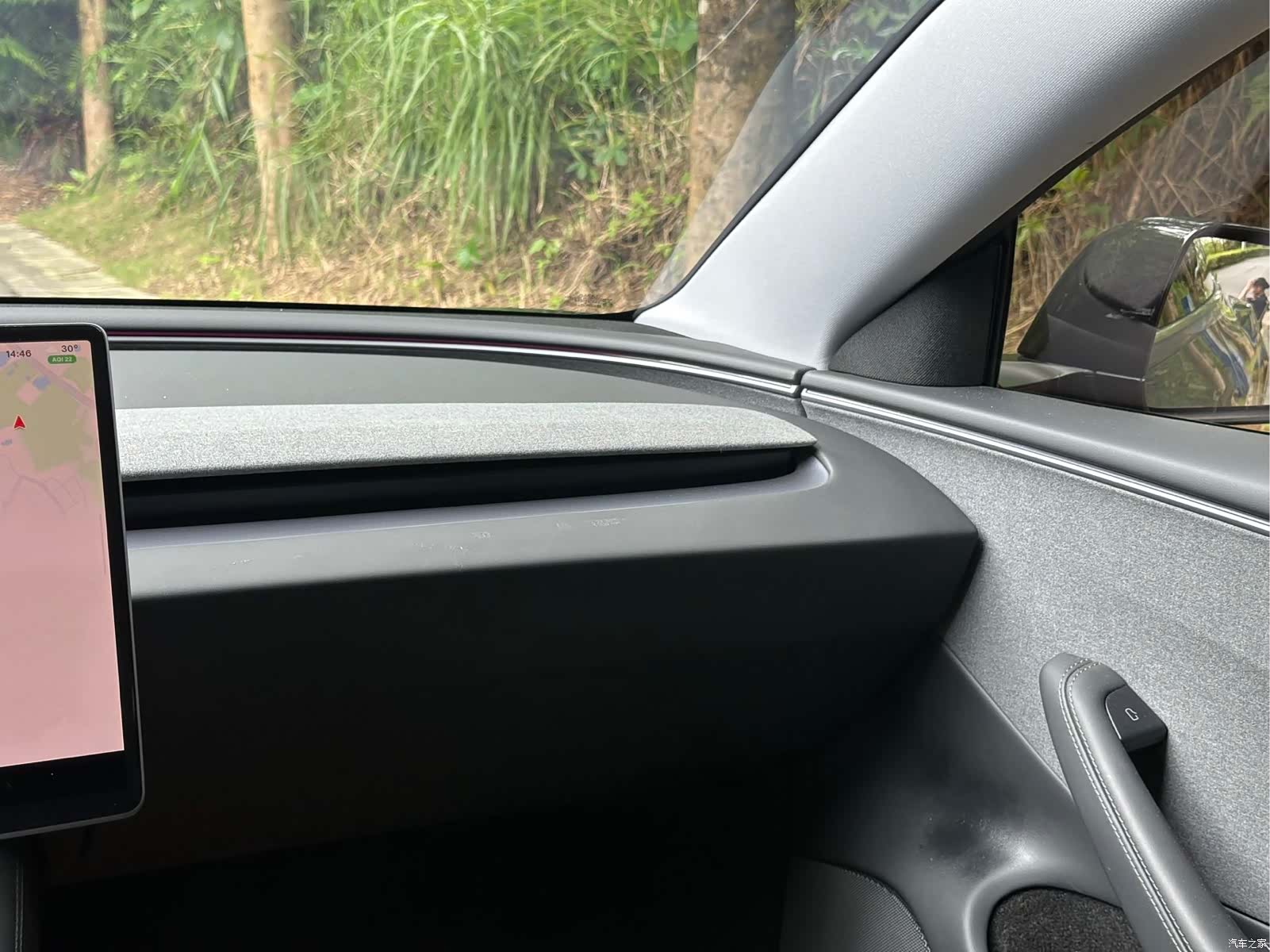 Tesla Model 3, 2025 13