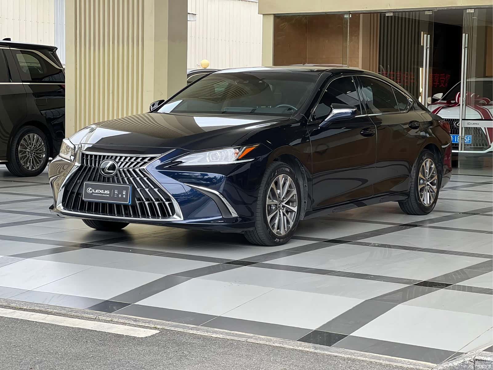 Lexus ES, 2022 1