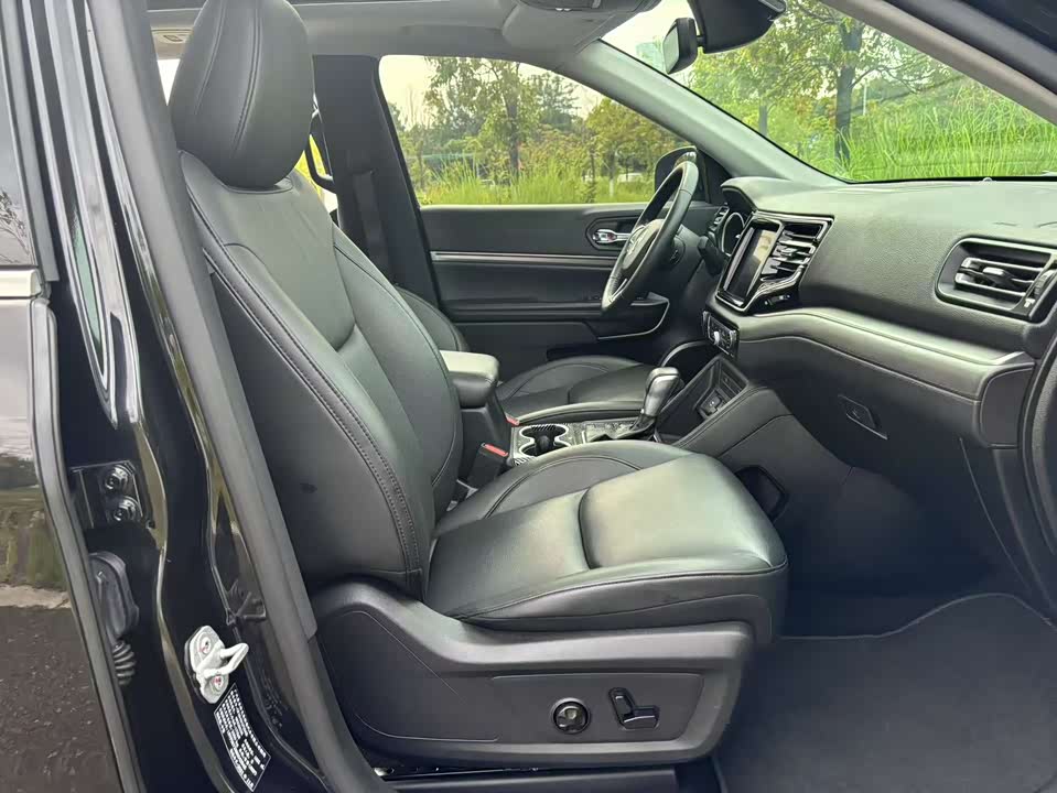 Jeep Grand Commander