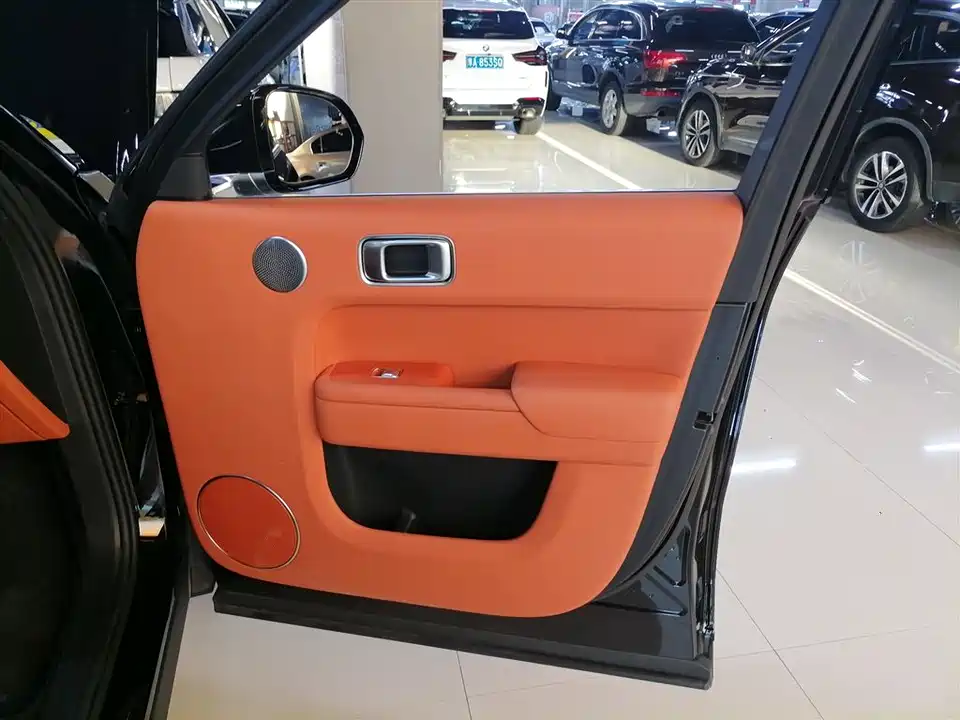 Li Auto Ideal L8
