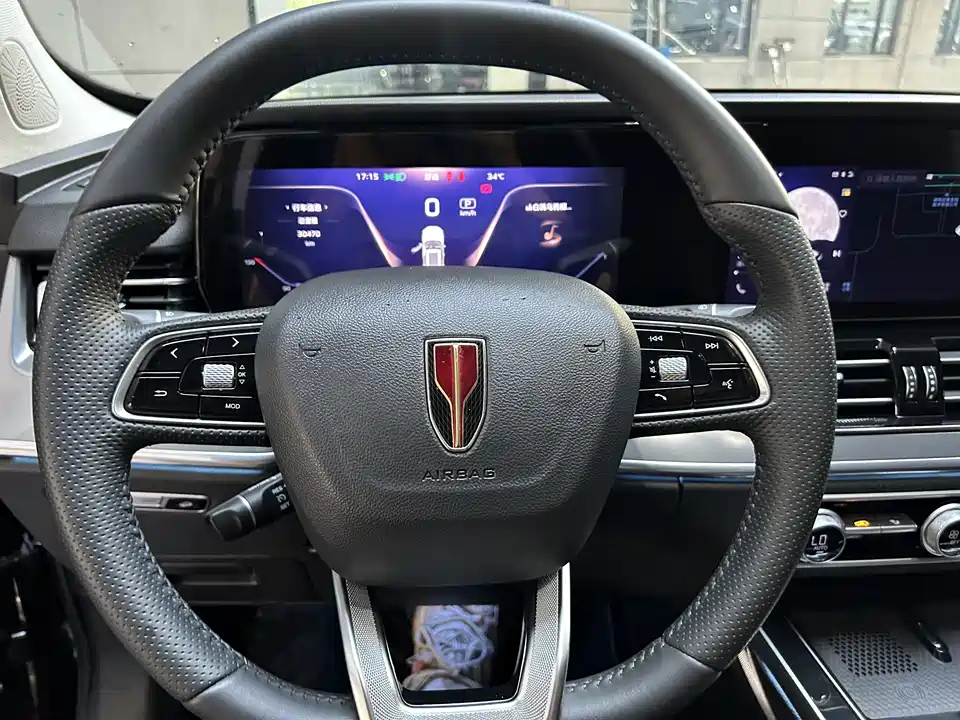 Hongqi HS5