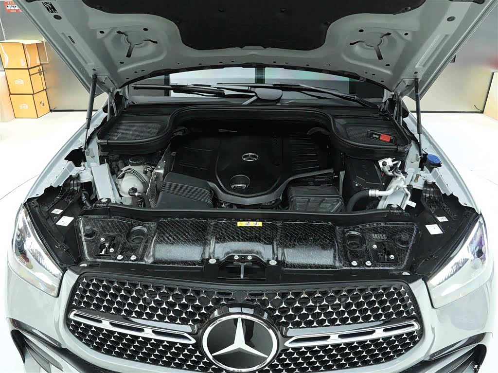 Mercedes-Benz GLE, 2024 27