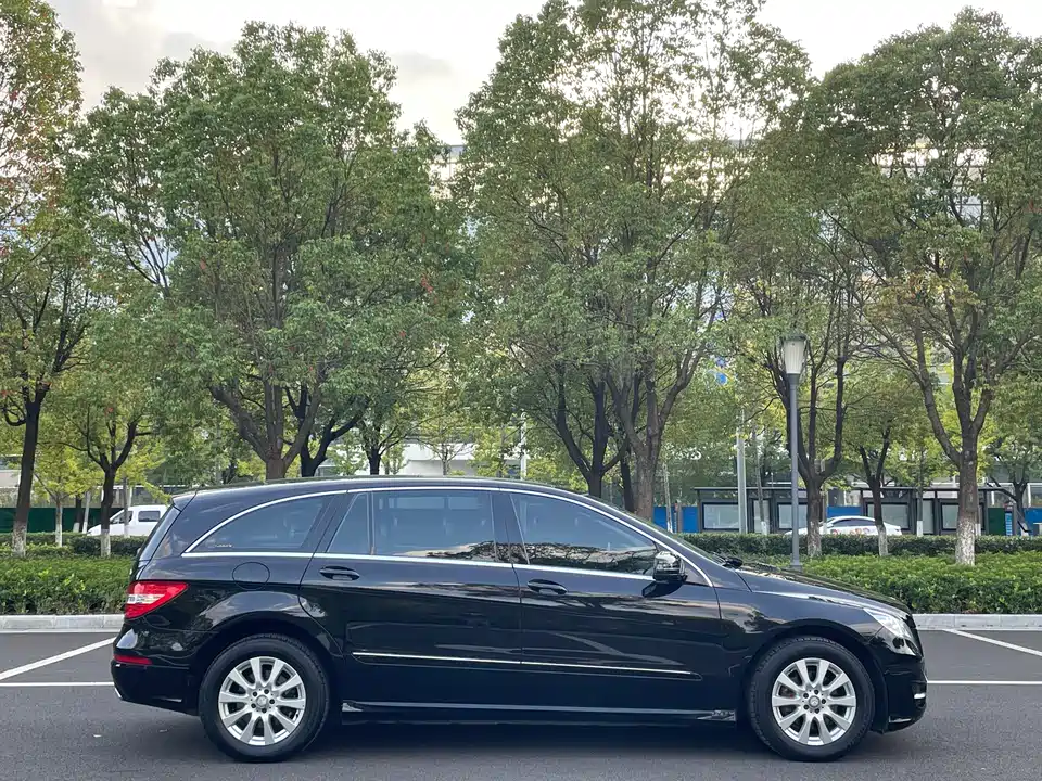 Mercedes-Benz R-class