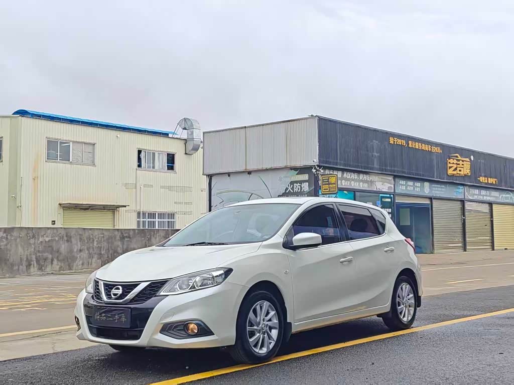 Nissan Tiida