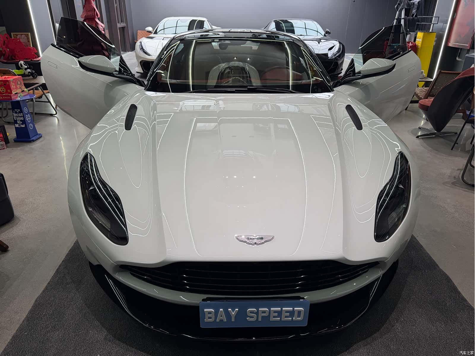 Aston Martin DB11, 2018 7