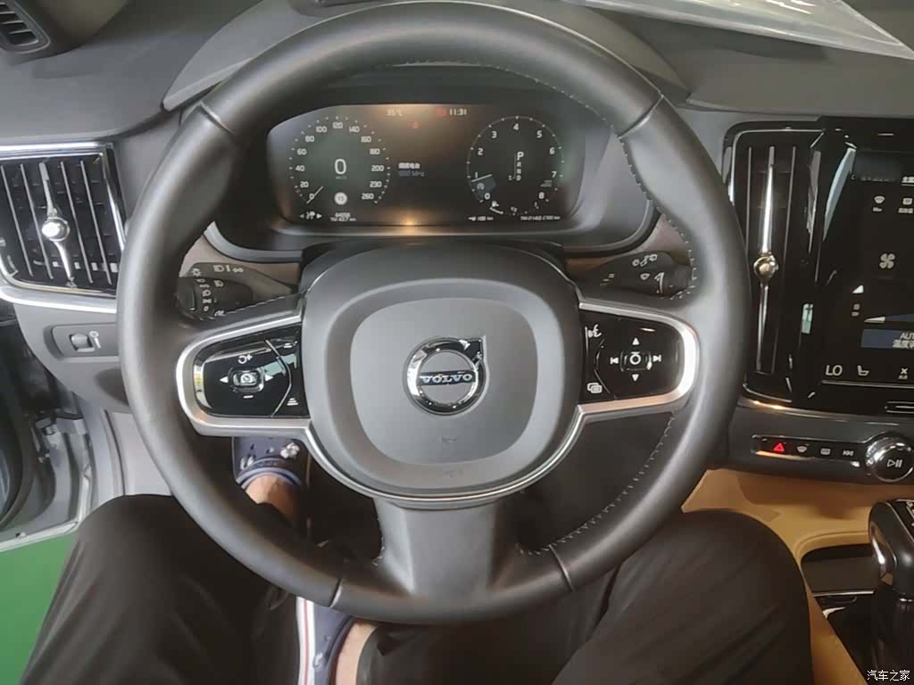 Volvo V90, 2019 11