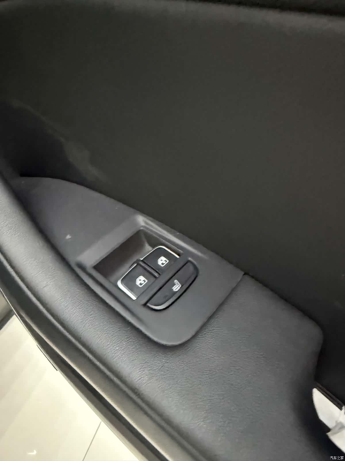 Hongqi H5, 2018 6
