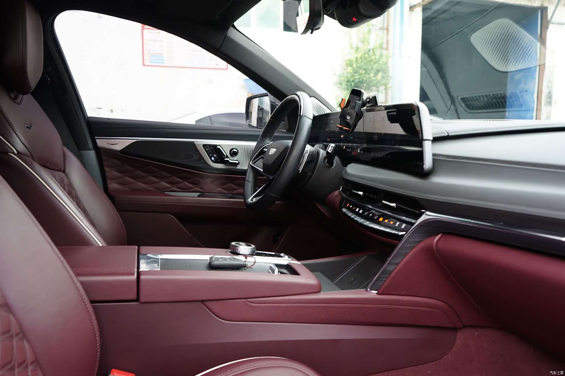 Cadillac CT6, 2024 15