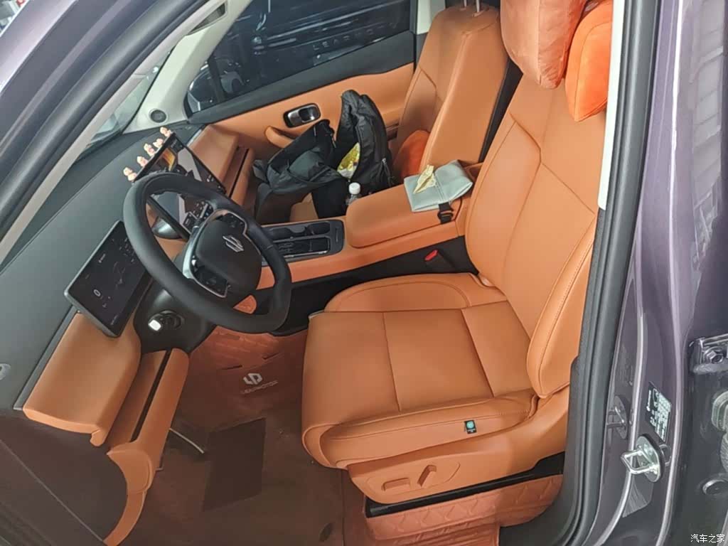 Leapmotor C10, 2025 15