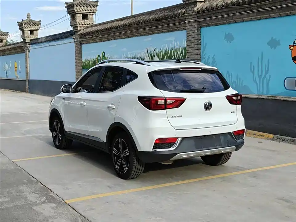 MG ZS