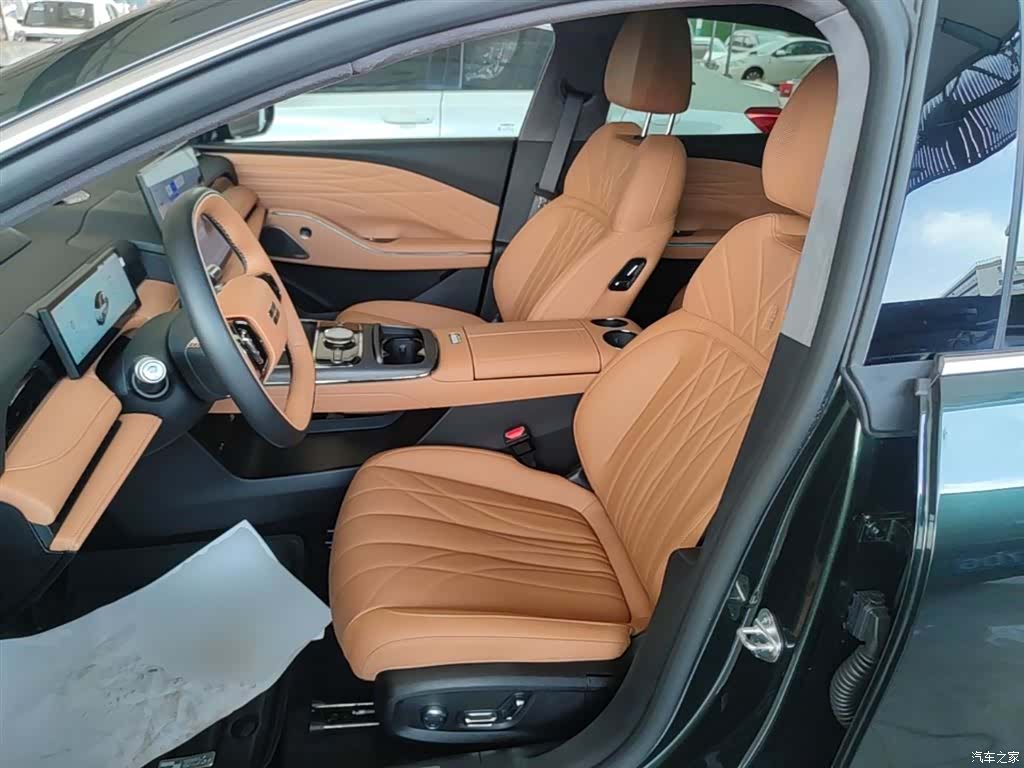 Geely 8, 2025 15