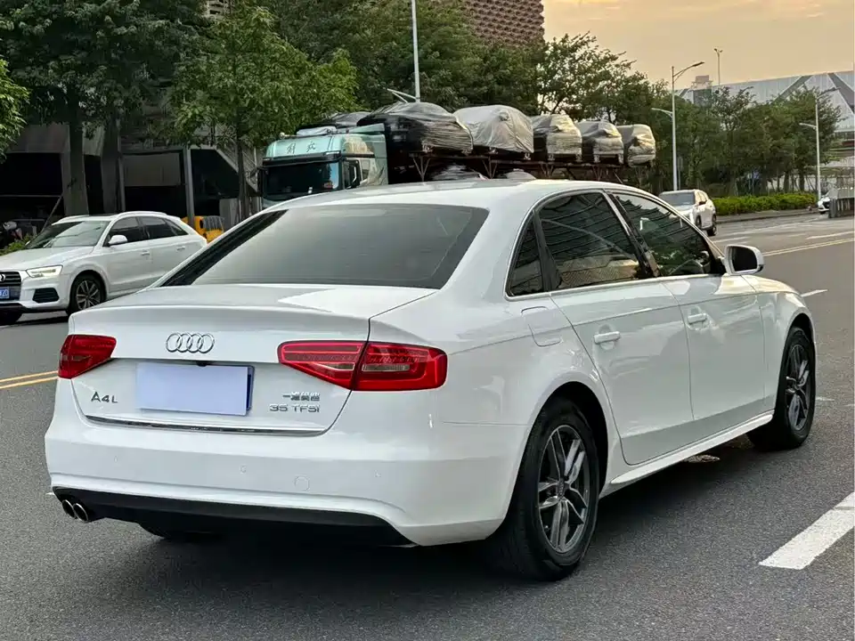 Audi A4L